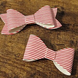 Red & White Striped Faux Leather Bow Set New!